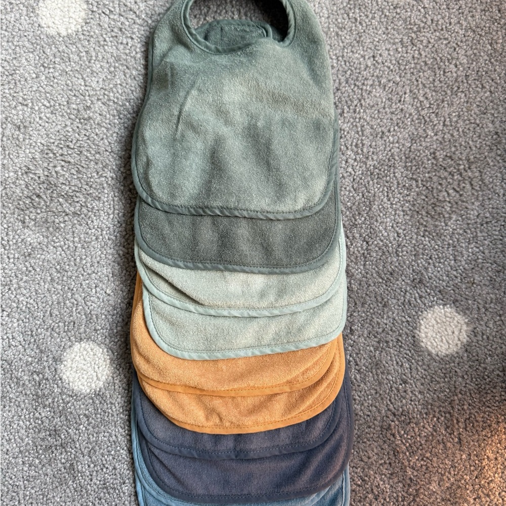 Set of 10 Baby Bibs in Assorted Colors